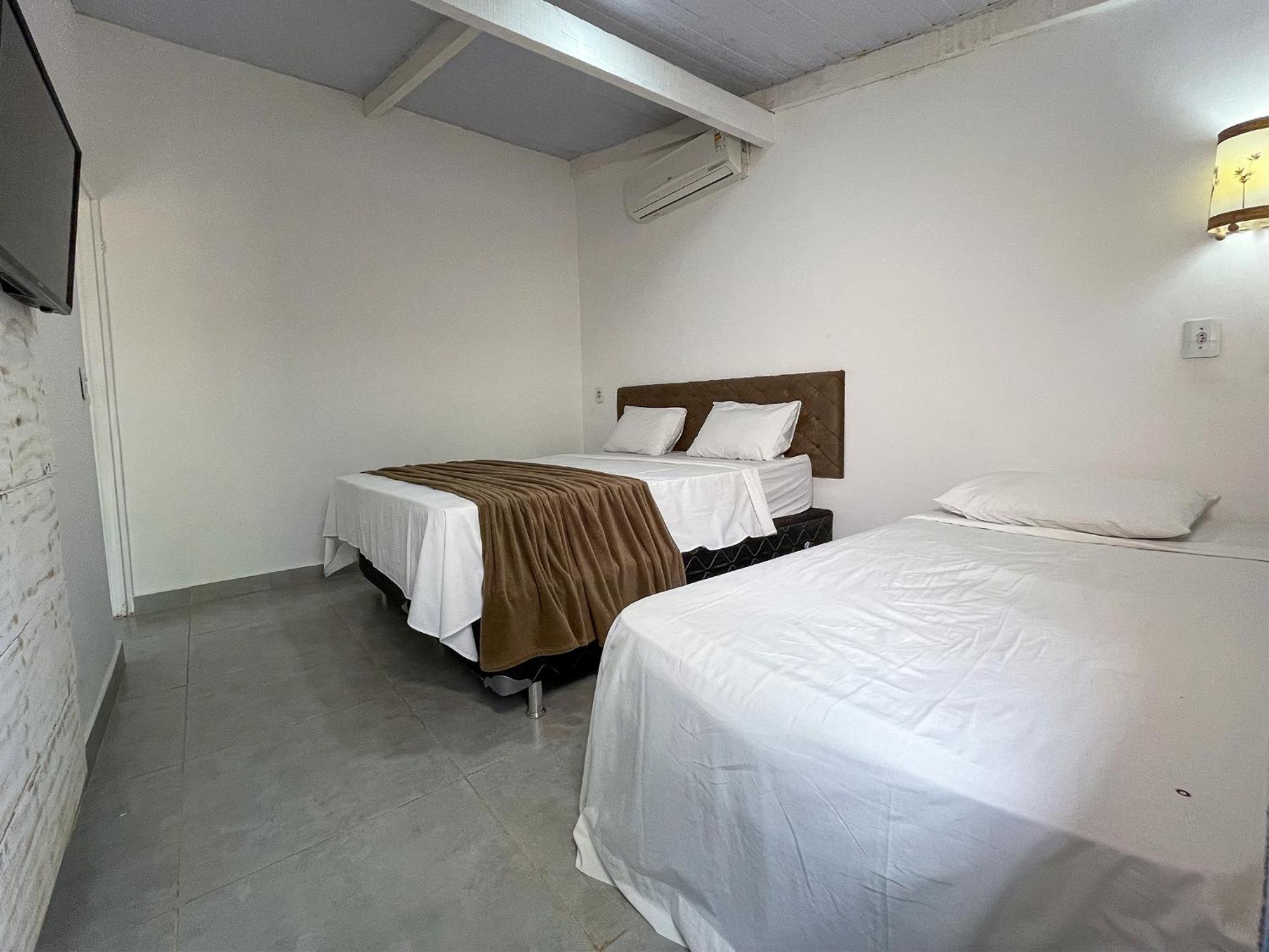 Hidrolandia  Ranchos 30 Hotel Fazenda מראה חיצוני תמונה