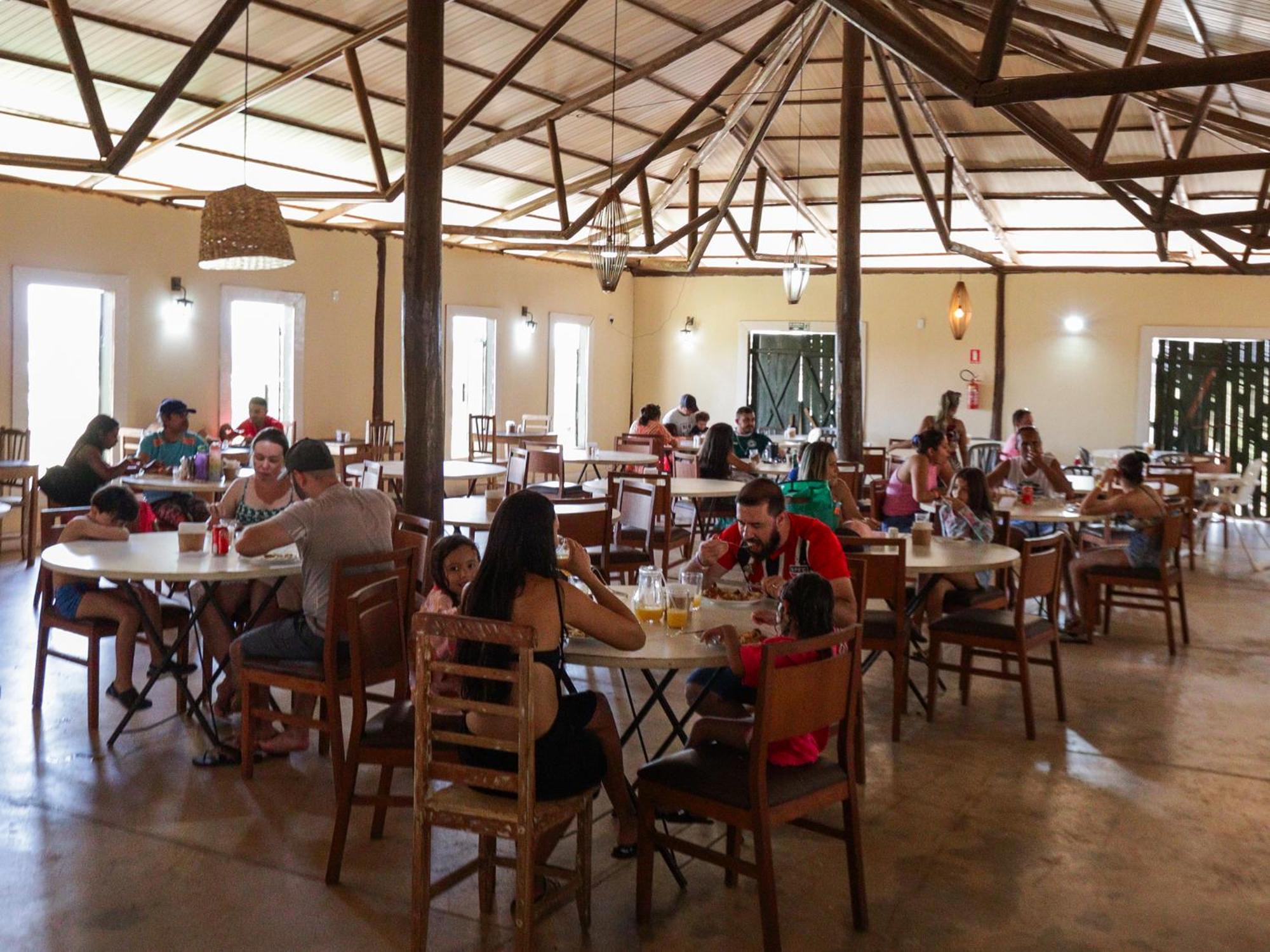 Hidrolandia  Ranchos 30 Hotel Fazenda מראה חיצוני תמונה